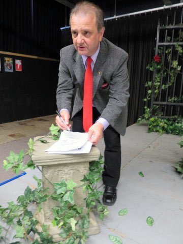 Cos Natola In Concert